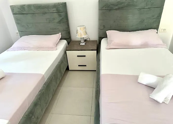 Shell 1 * Golem (Tirana)