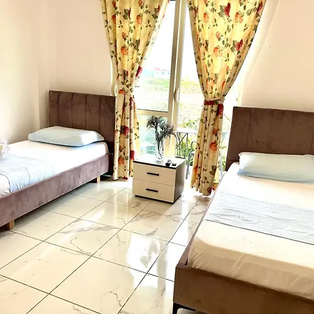 Shell 1 Πανσιόν Golem (Tirana)