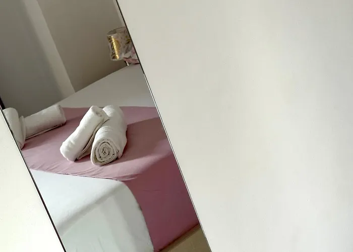 Shell 1 Guest house Golem (Tirana)