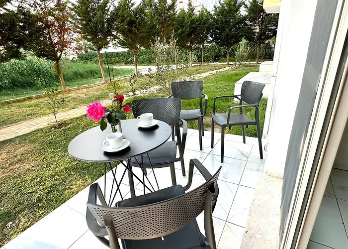 Shell 1 Guest house Golem (Tirana)